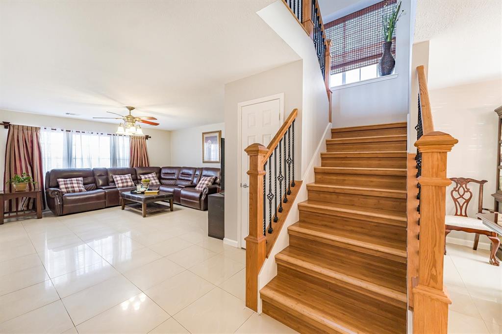3815 Brook Garden Lane, Katy, Texas image 7