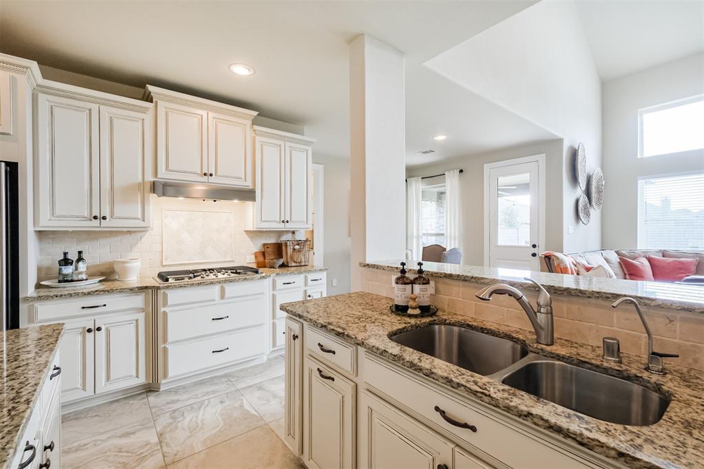 9934 Hubble Drive, Iowa Colony, Texas image 12