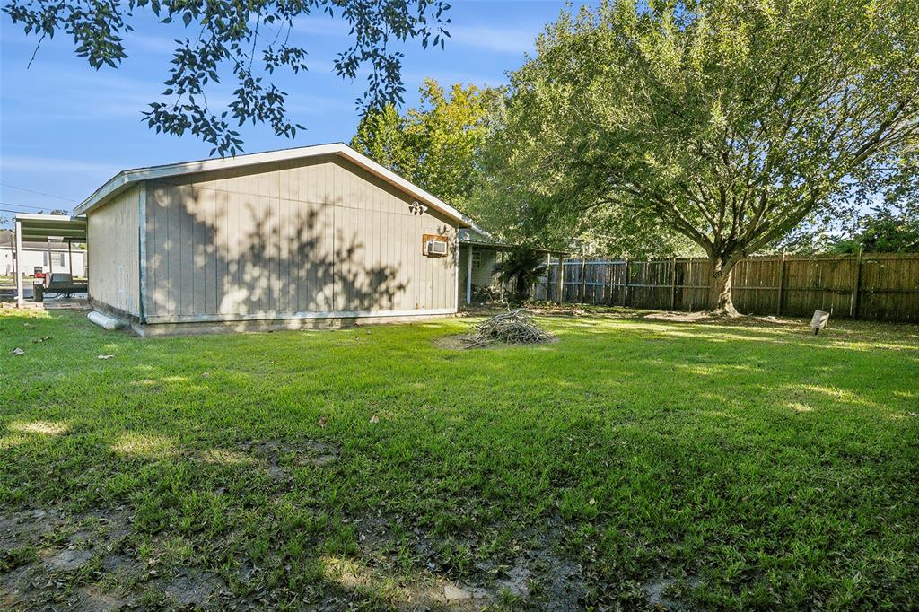 823 Boston Avenue, Nederland, Texas image 37