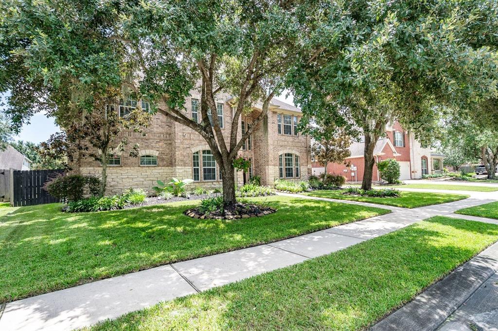 3511 Blue Spruce Trail, Pearland, Texas image 13