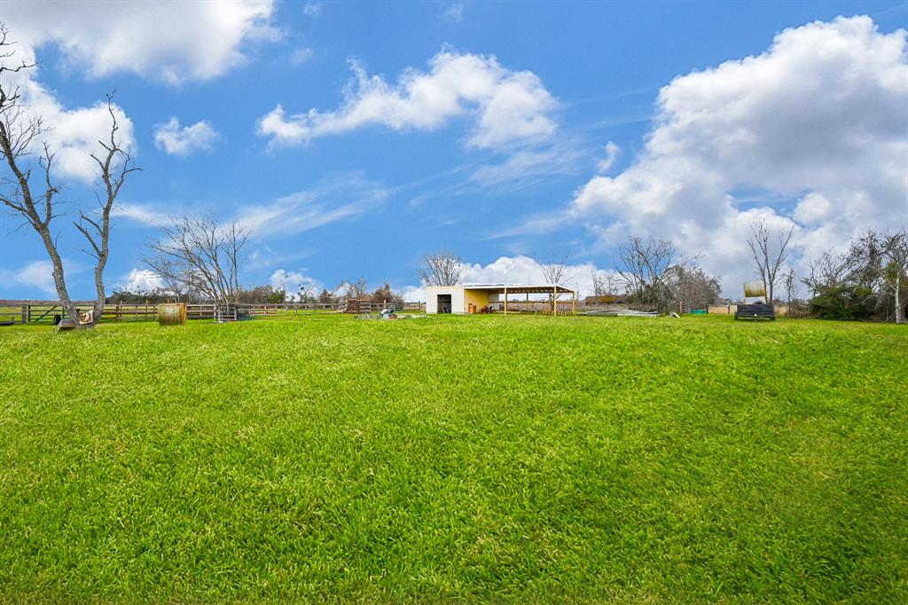 13951 Cochran Road, Waller, Texas image 5