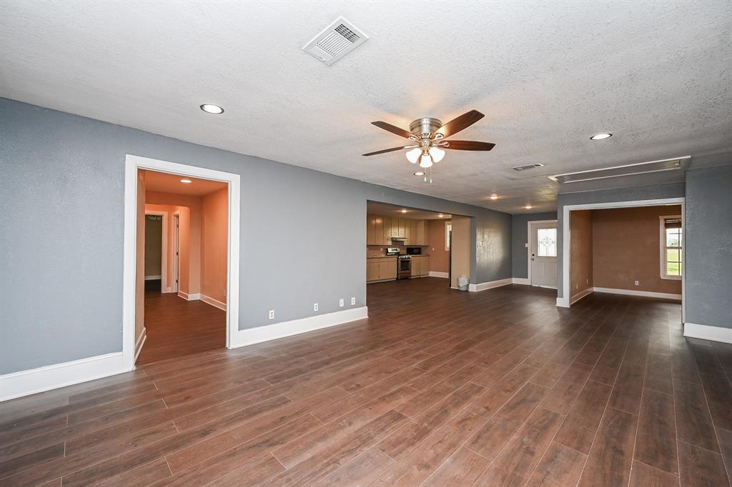 13951 Cochran Road, Waller, Texas image 13