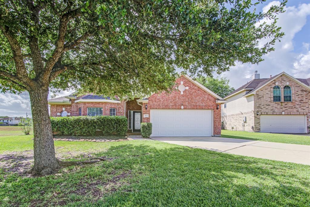 3601 Oak Bent Drive, Pearland, Texas image 1