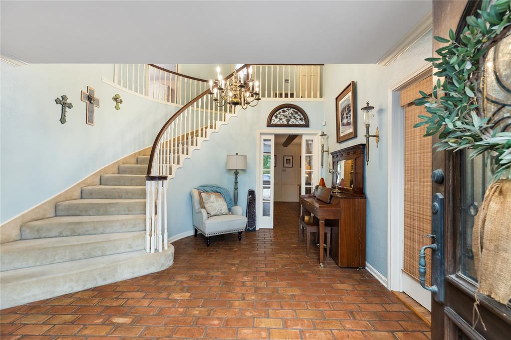5606 Foresthaven Drive, Houston, Texas image 7