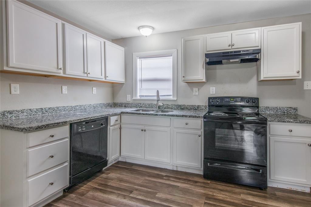 626 W 6th Street