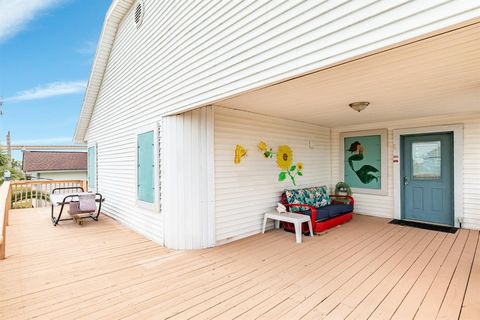 A home in Surfside Beach