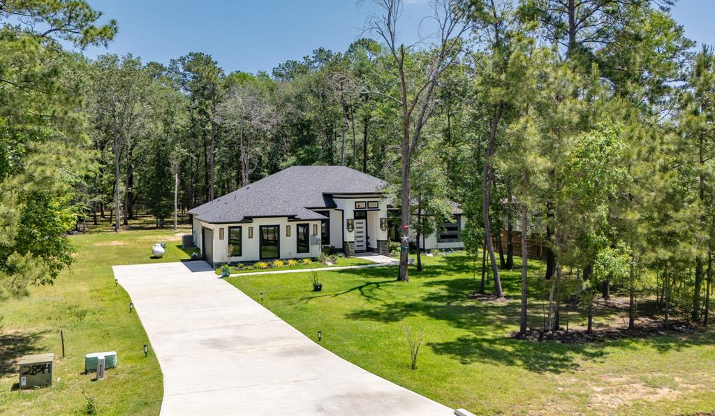 28314 Lazy Rock Drive, Huffman, Texas image 2