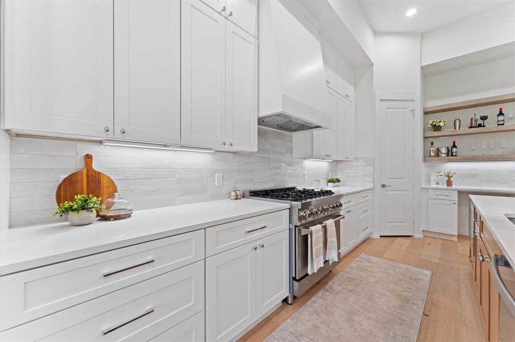 322 Aurora Street, Houston, Texas image 9