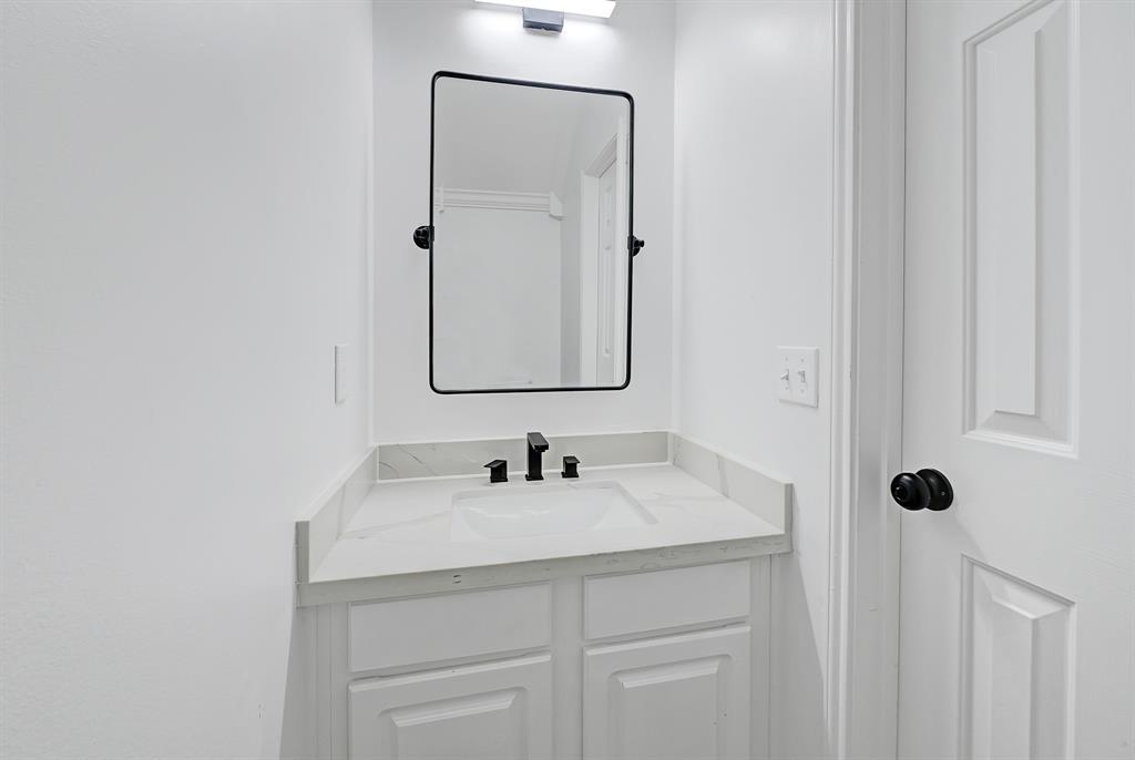 2918 Linda Drive, Pearland, Texas image 23