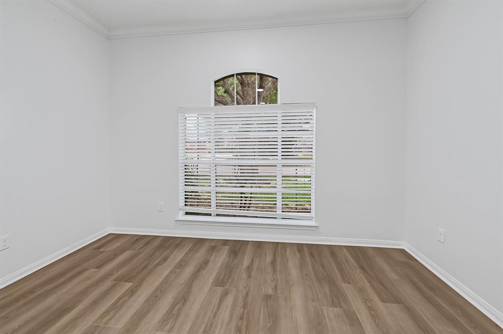 2918 Linda Drive, Pearland, Texas image 10