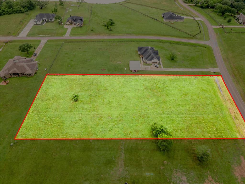 22110 Chenango Lake Drive, Angleton, Texas image 6