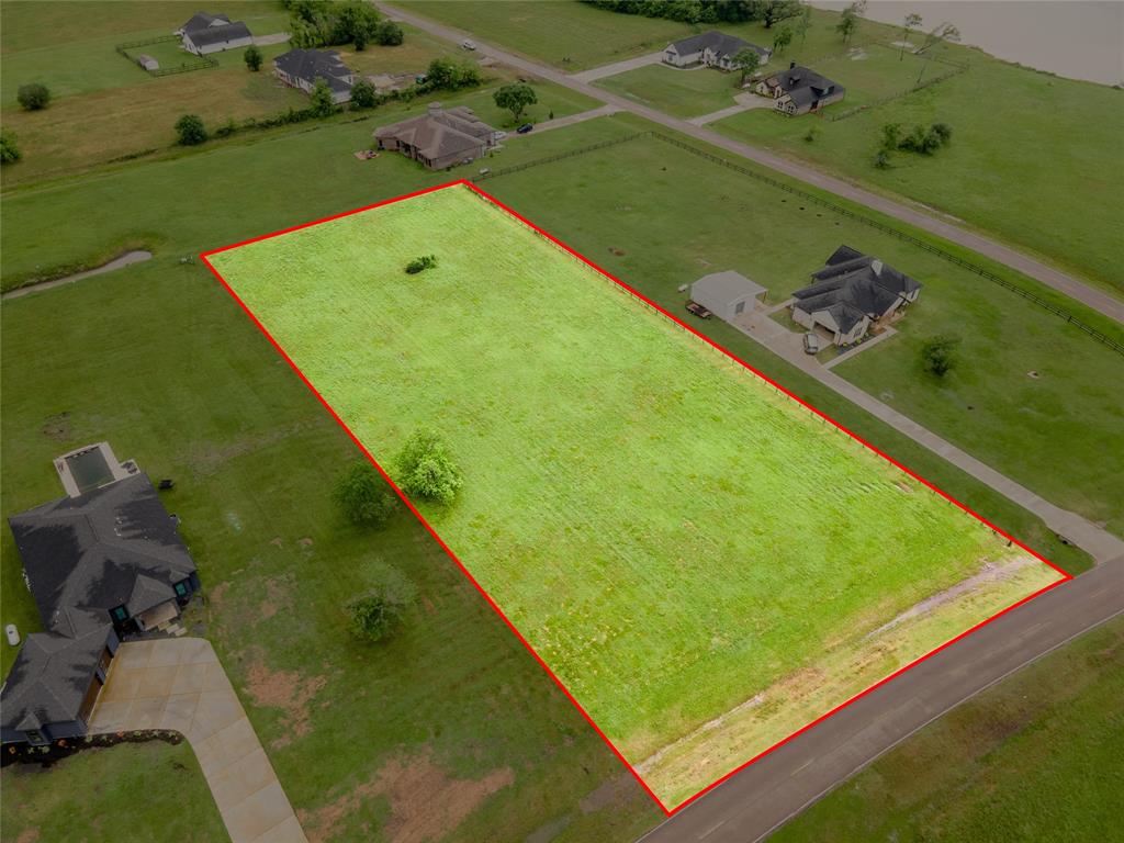 22110 Chenango Lake Drive, Angleton, Texas image 7