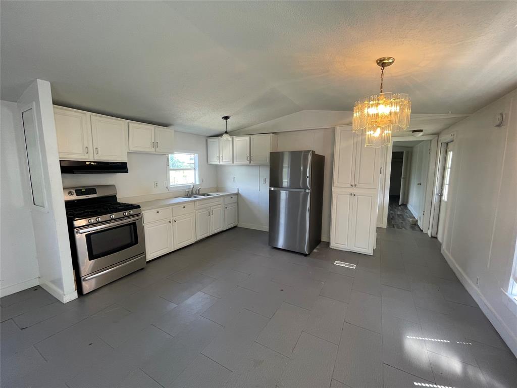 747 Road 5210, Cleveland, Texas image 11