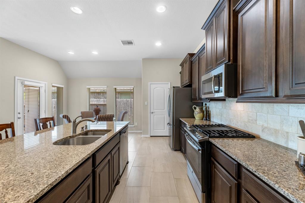2727 Parker Oak Pass, Missouri City, Texas image 13