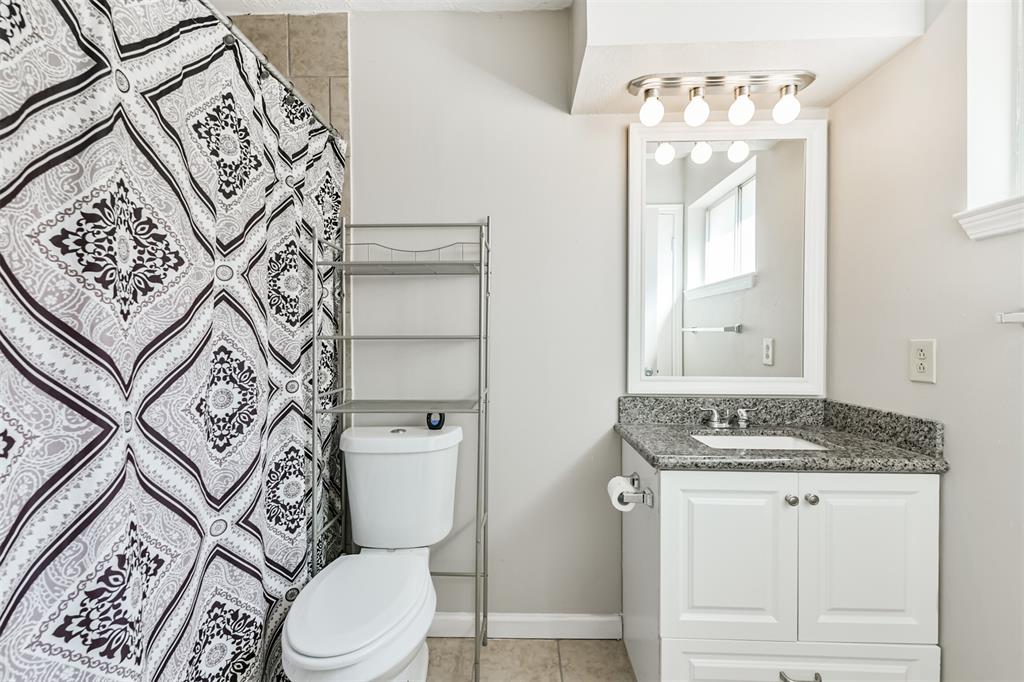 23310 Berry Pine Drive, Spring, Texas image 25