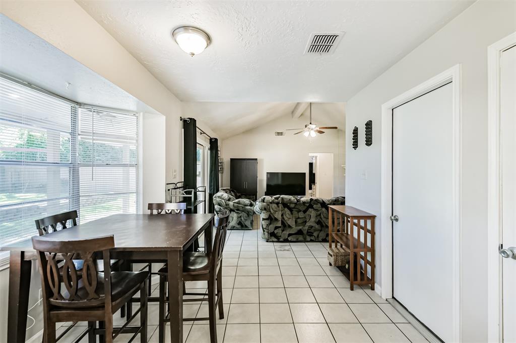 23310 Berry Pine Drive, Spring, Texas image 18