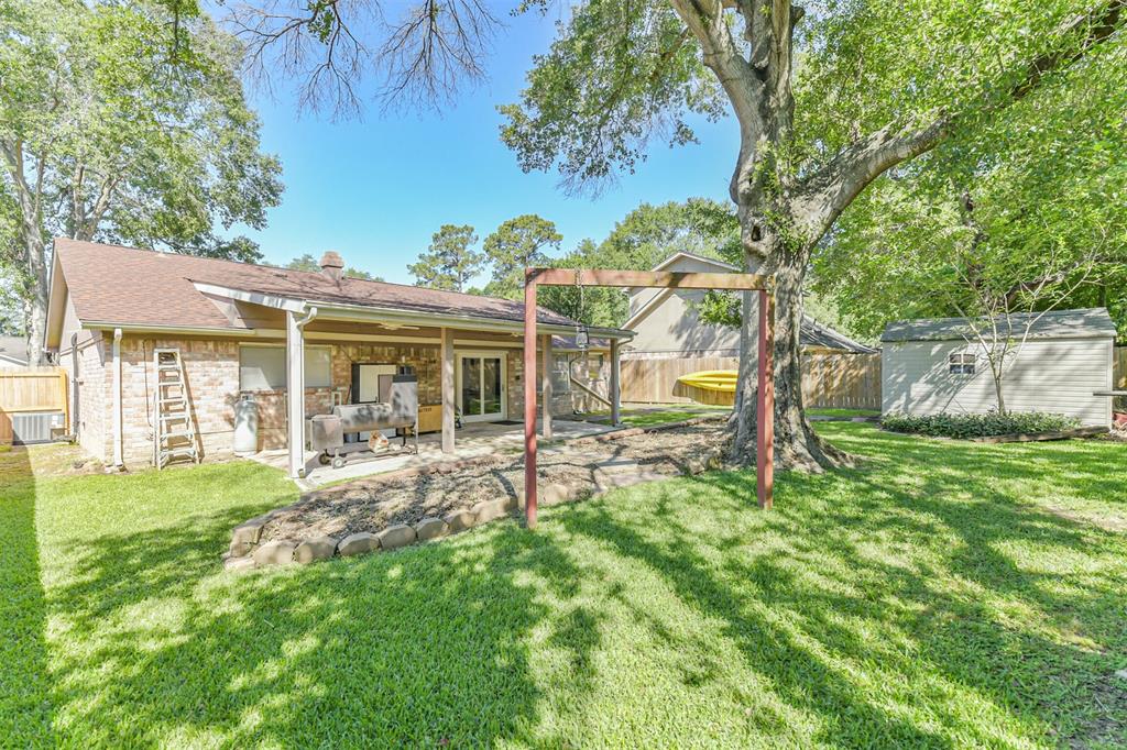 23310 Berry Pine Drive, Spring, Texas image 7