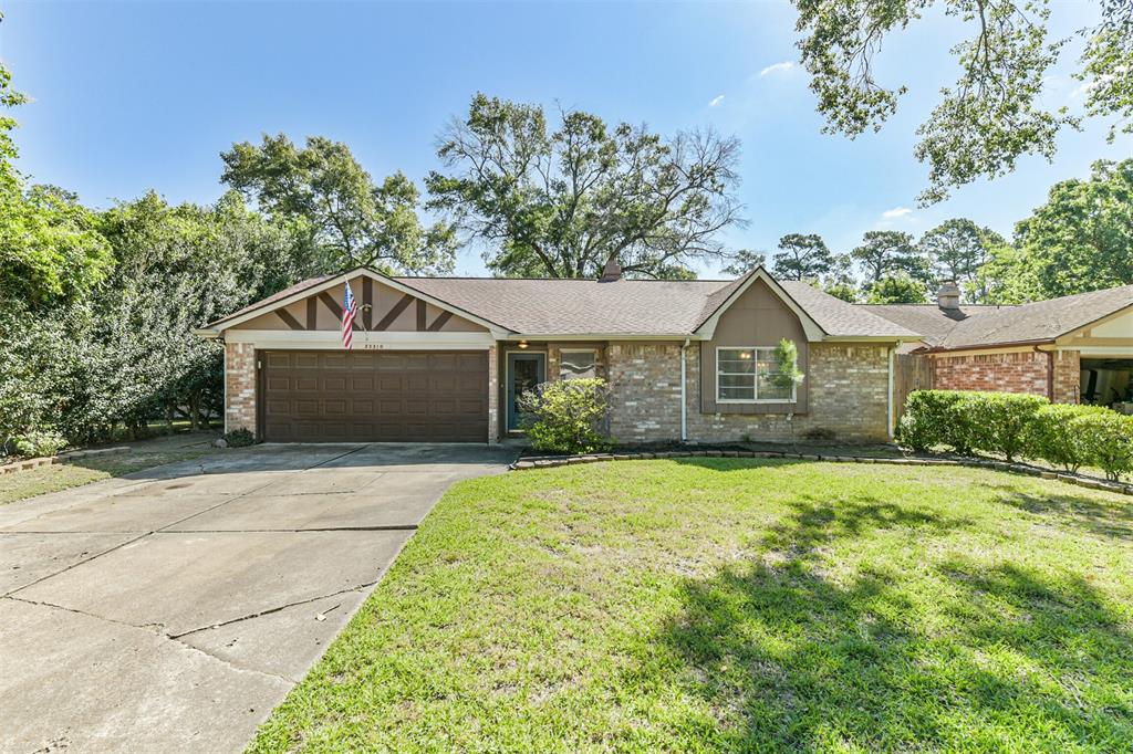 23310 Berry Pine Drive, Spring, Texas image 2