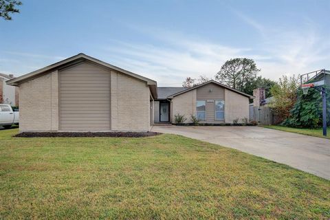 A home in Missouri City