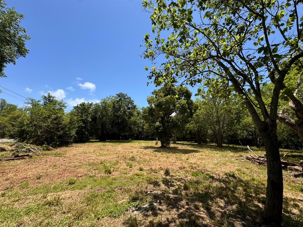 View La Marque, TX 77568 property