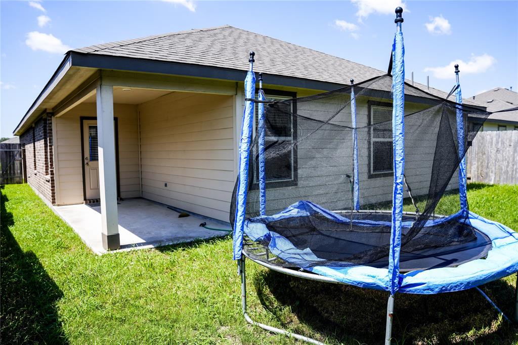 8027 Ecru Lane, Rosharon, Texas image 26