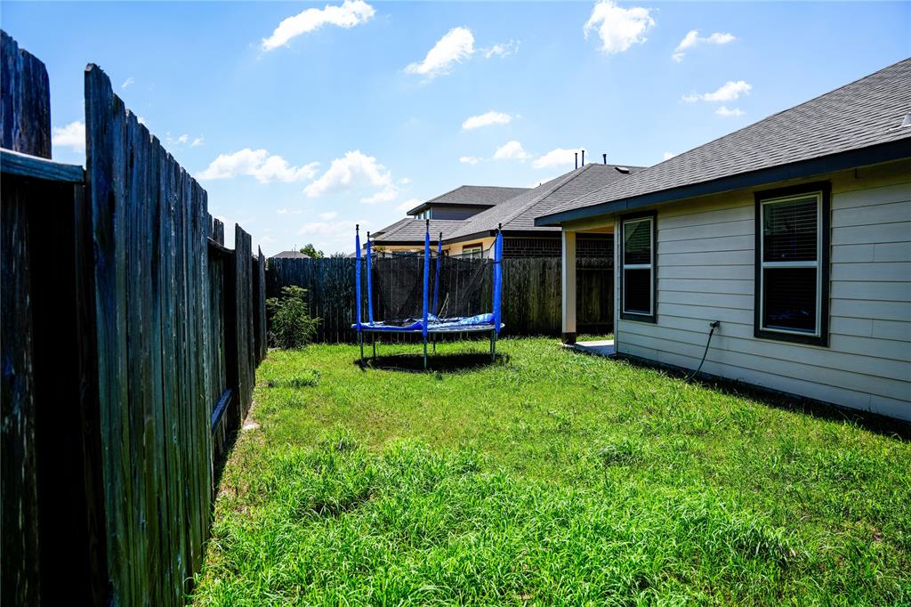 8027 Ecru Lane, Rosharon, Texas image 28