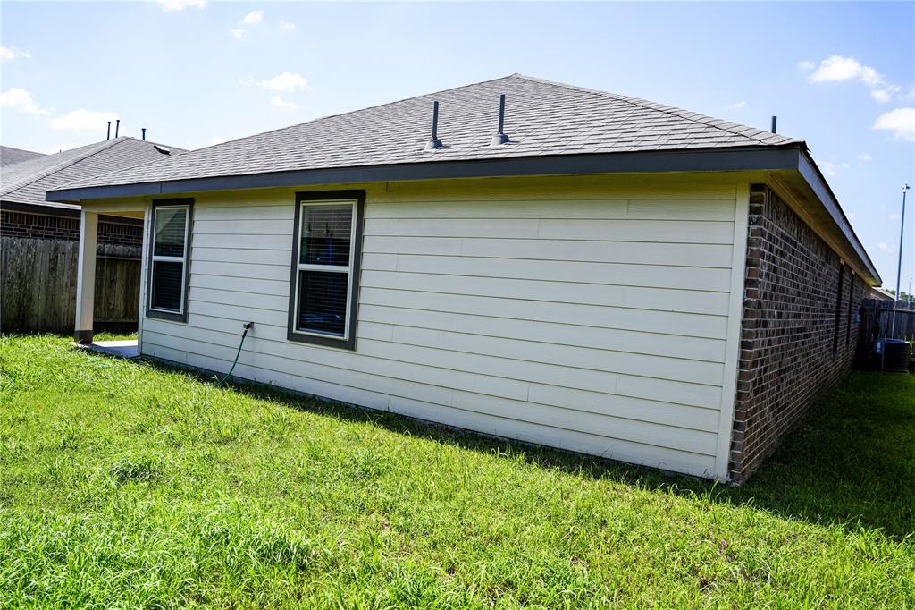 8027 Ecru Lane, Rosharon, Texas image 27