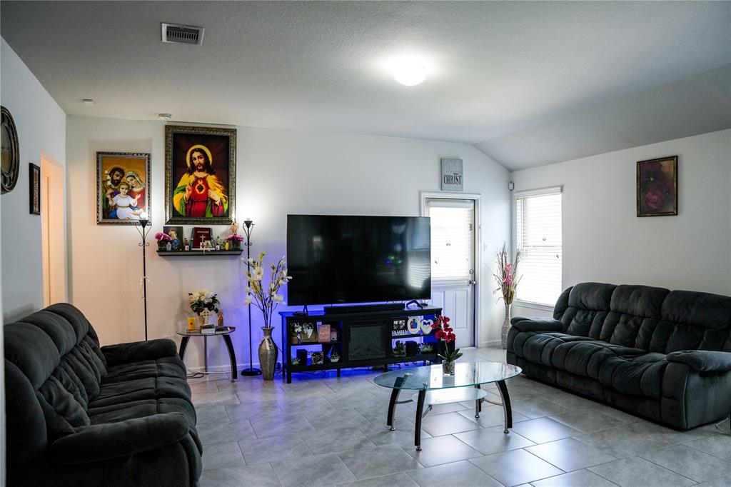 8027 Ecru Lane, Rosharon, Texas image 18