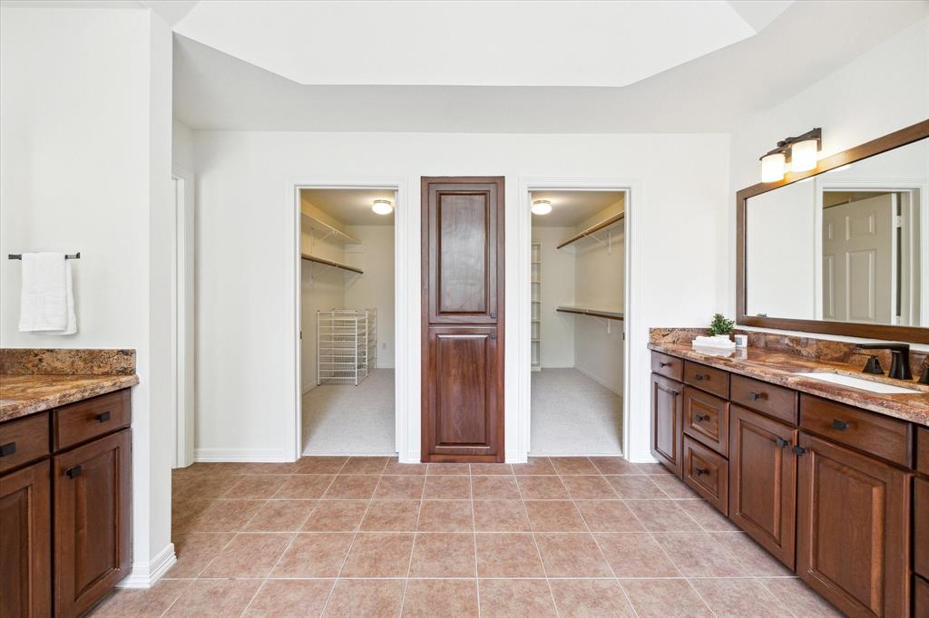 5553 Beverlyhill Street, Houston, Texas image 17