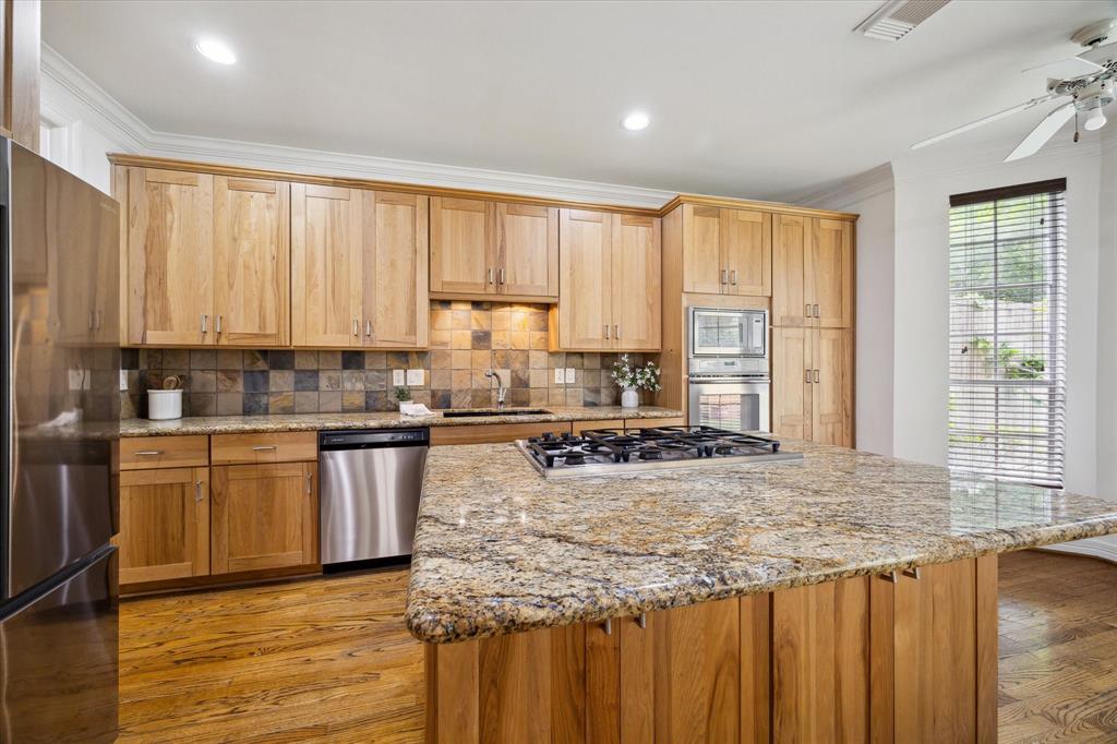 5553 Beverlyhill Street, Houston, Texas image 5