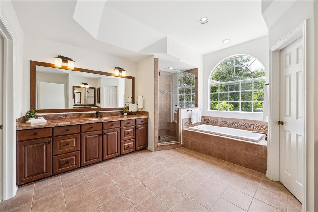 5553 Beverlyhill Street, Houston, Texas image 16