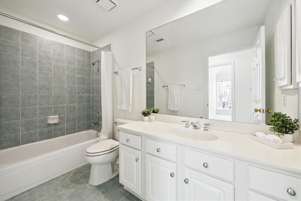 5553 Beverlyhill Street, Houston, Texas image 24