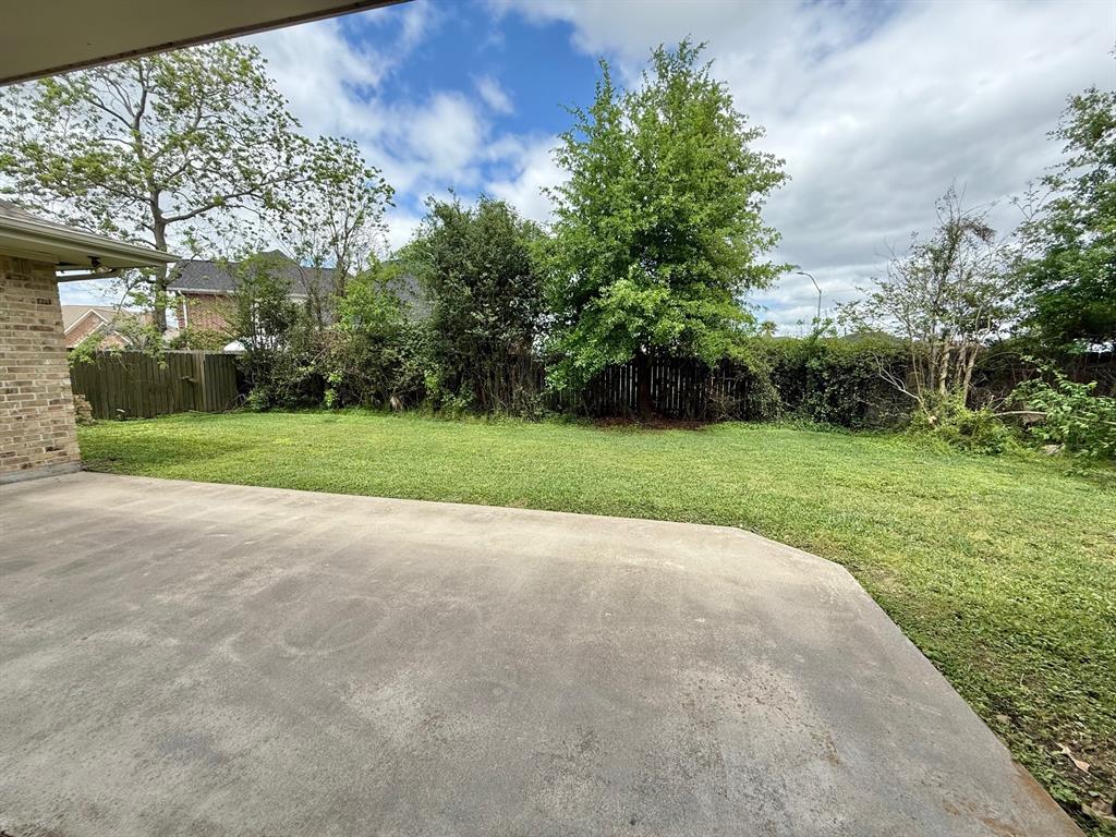 302 Buckingham Drive, Port Neches, Texas image 35