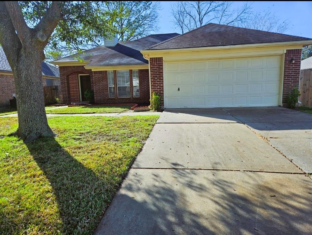 1715 Bonnie Lea Lane, Fresno, Texas image 1