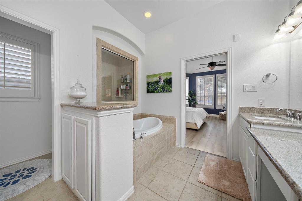 8442 Horsepen Bend Drive, Conroe, Texas image 27