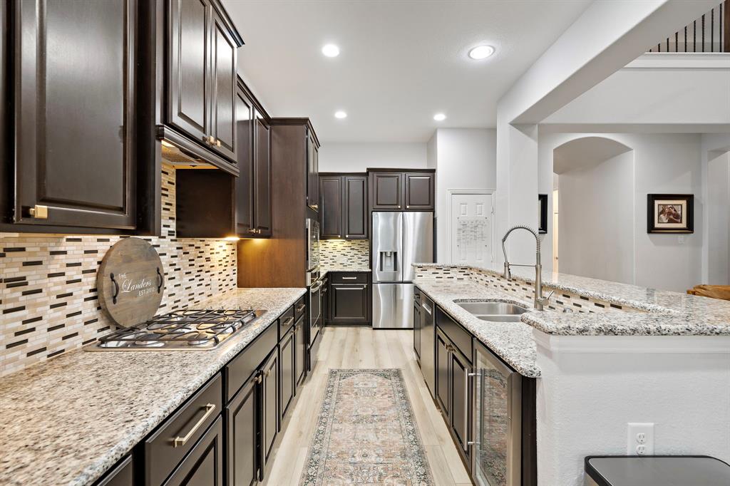 8442 Horsepen Bend Drive, Conroe, Texas image 11