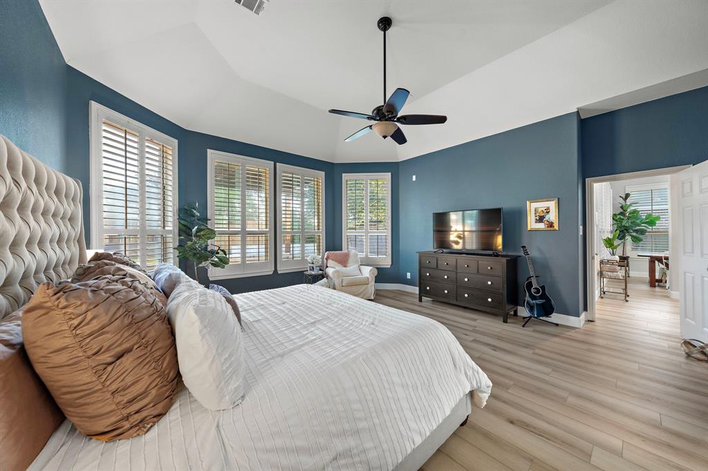 8442 Horsepen Bend Drive, Conroe, Texas image 23