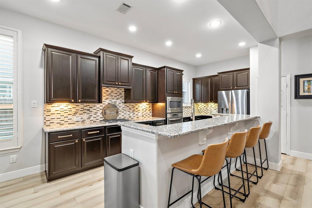 8442 Horsepen Bend Drive, Conroe, Texas image 12