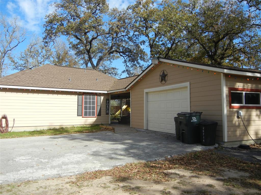 26109 Deerwood Drive, Hempstead, Texas image 3