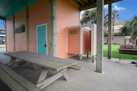 A home in Crystal Beach