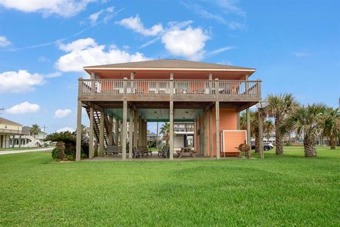 A home in Crystal Beach