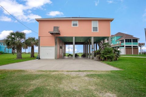 A home in Crystal Beach