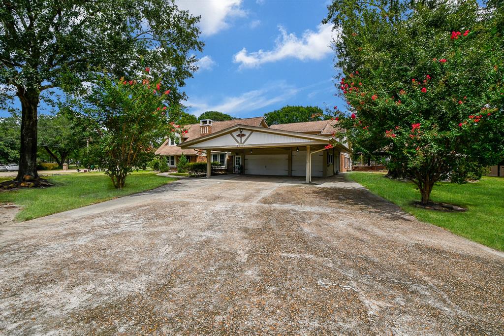 20938 Sand Springs Trail, Crosby, Texas image 3