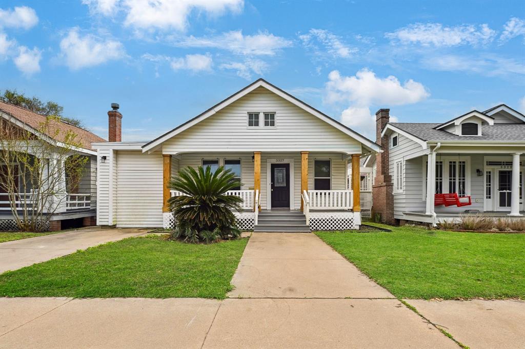 3327 Avenue Q 1/2, Galveston, Texas image 1