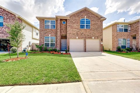 Single Family Residence in Humble TX 2618 Diving Duck Court.jpg
