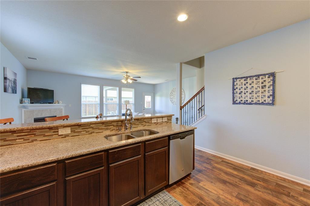 2603 Crisp Apple Way, Fresno, Texas image 12