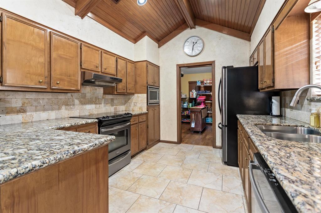1168 Wildemeadow Drive, Beaumont, Texas image 7