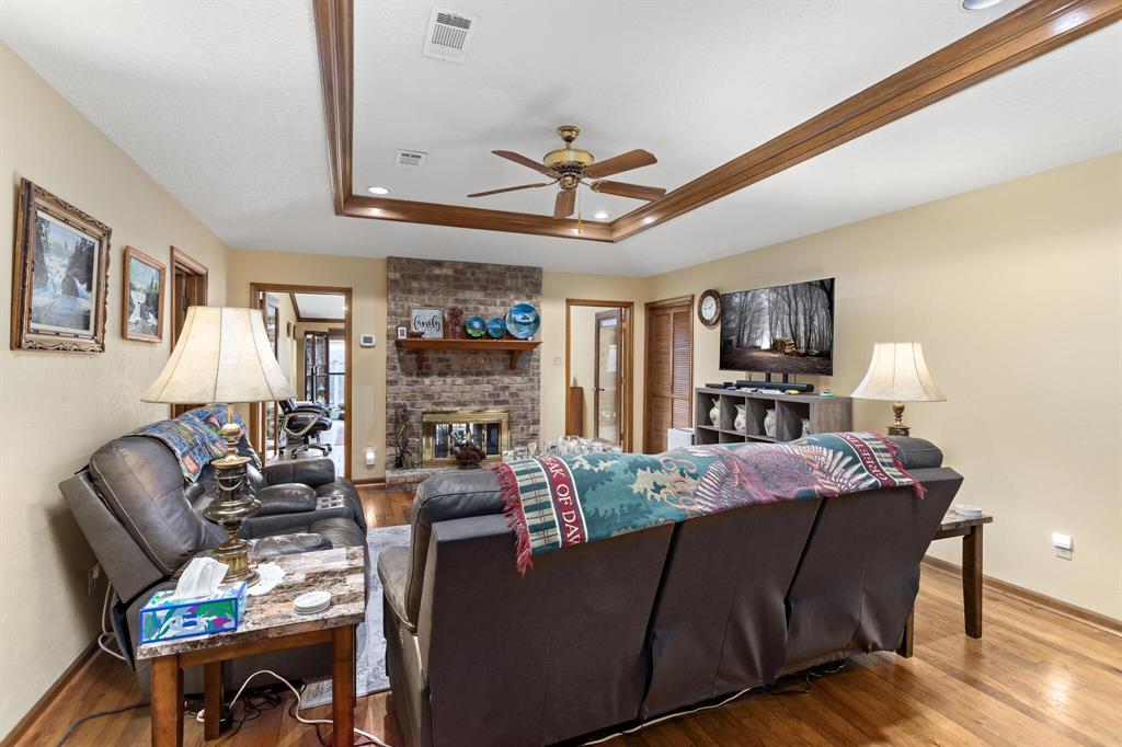 1168 Wildemeadow Drive, Beaumont, Texas image 2