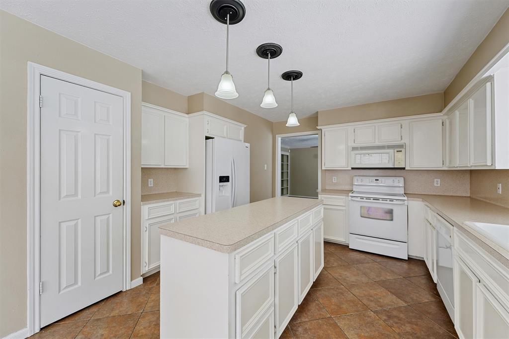 19042 Keyturn Lane, Humble, Texas image 10
