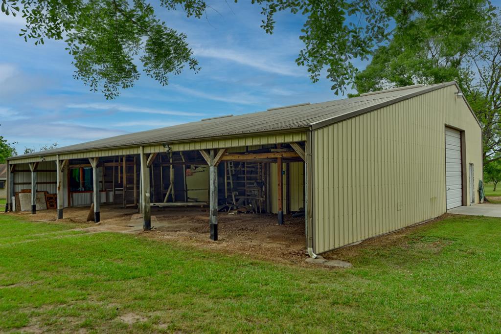324 Howard Street, Sealy, Texas image 30